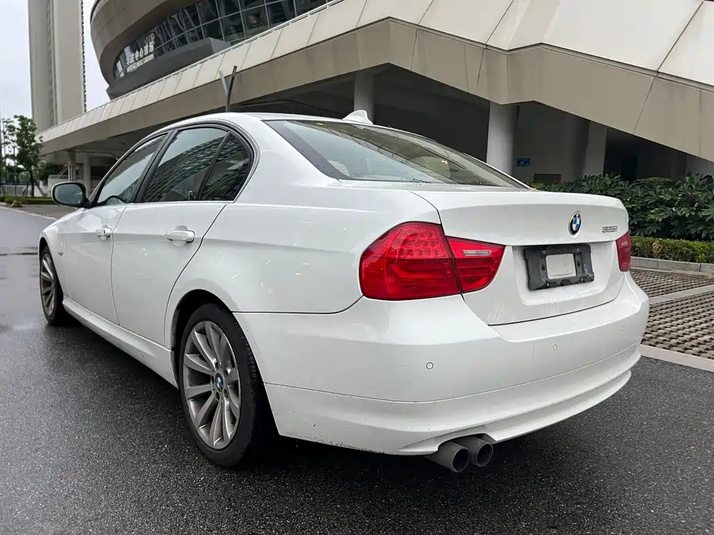 BMW 3 Series — миниатюра 3