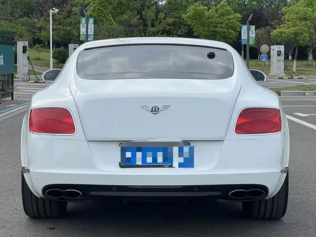Bentley Continental 4.0T GT V8, фото 6