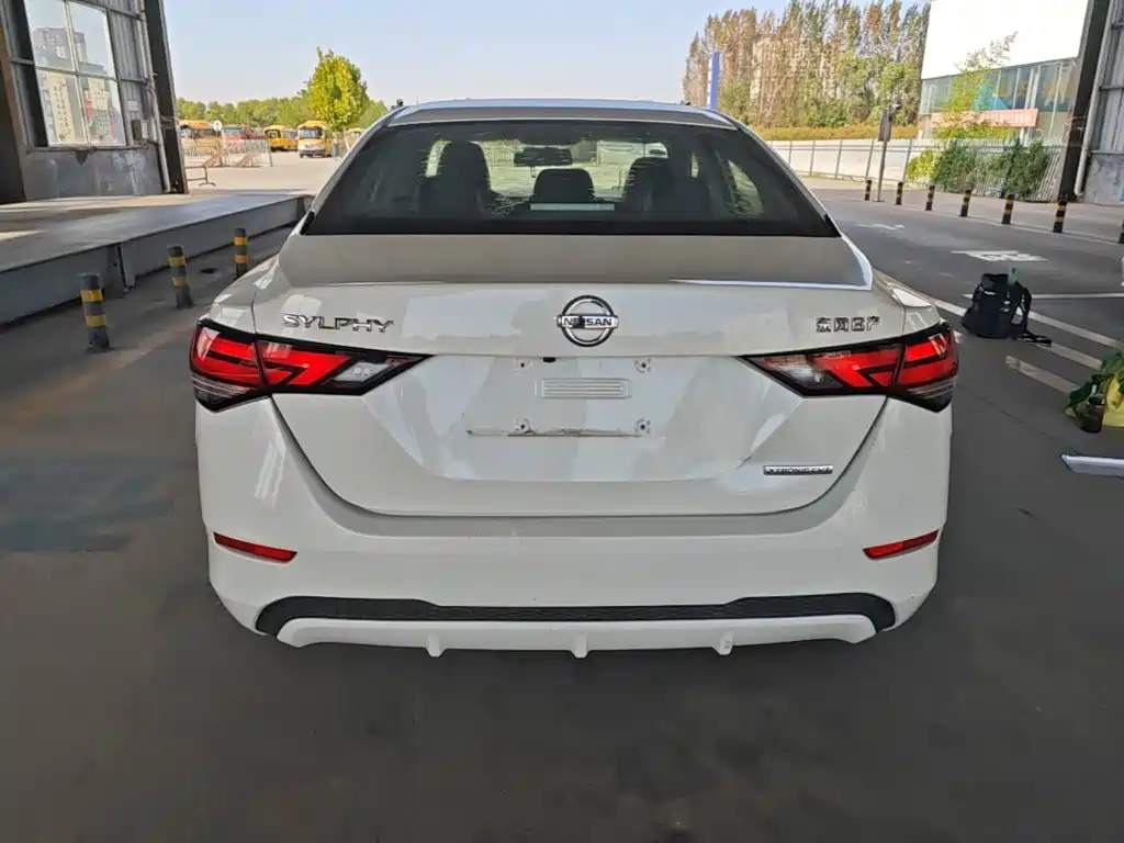 Nissan Sylphy — миниатюра 6