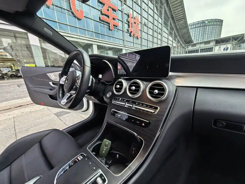 Mercedes-Benz C-Class (Import) — миниатюра 13