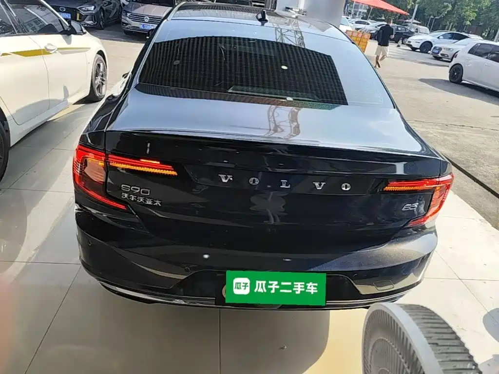 Volvo S90 — миниатюра 6