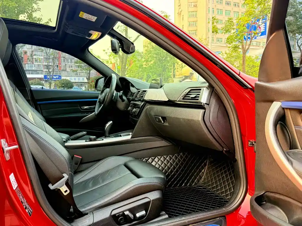 BMW 3 Series — миниатюра 4