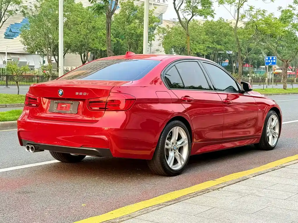 BMW 3 Series — миниатюра 7