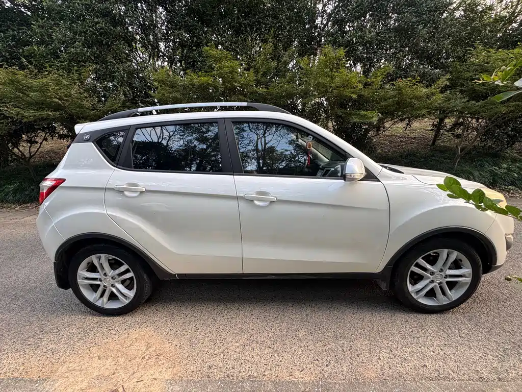 Changan CS35 — миниатюра 8