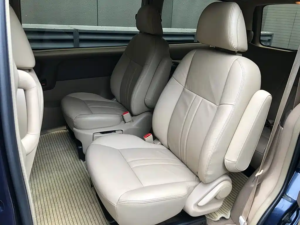 Buick GL8 — миниатюра 10