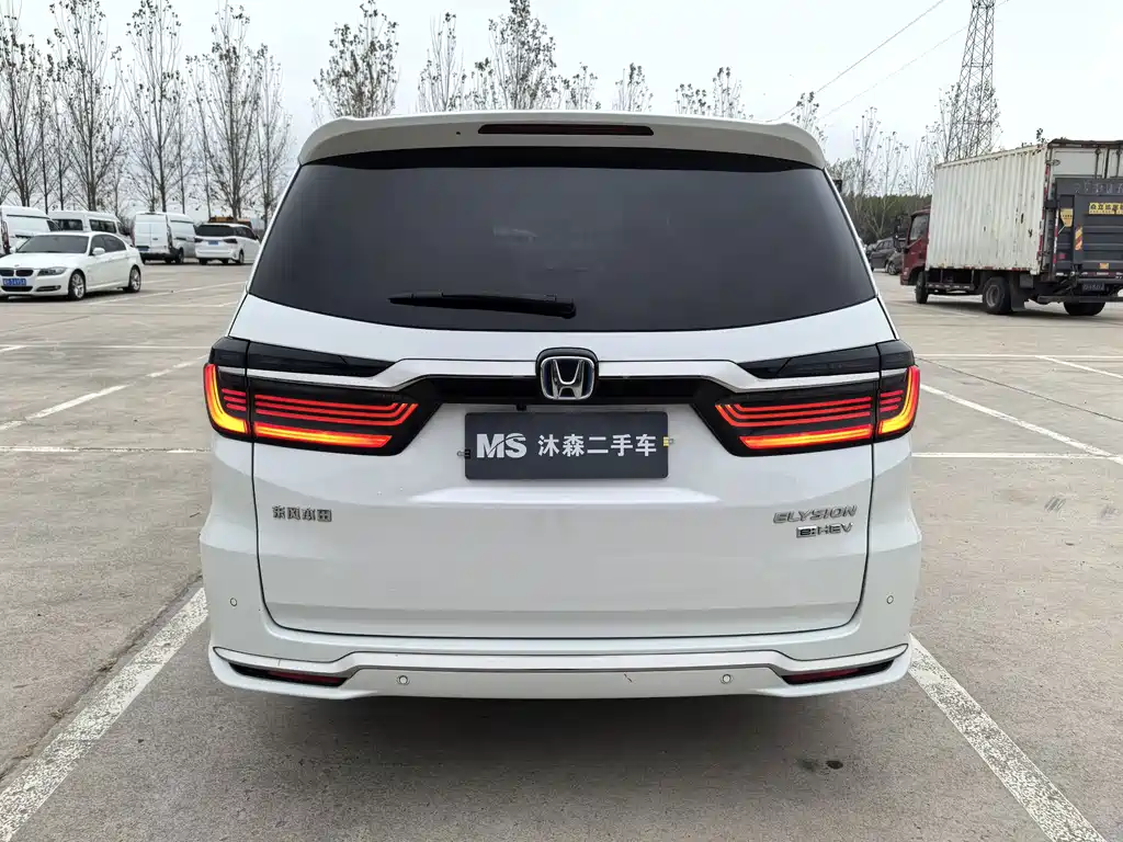 Honda Elysion — миниатюра 5
