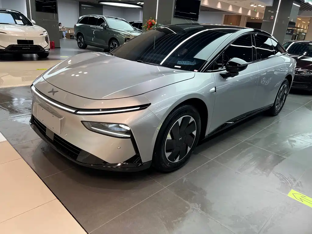 XPENG P7+