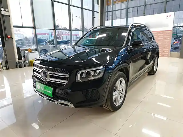 MERCEDES-BENZ GLB