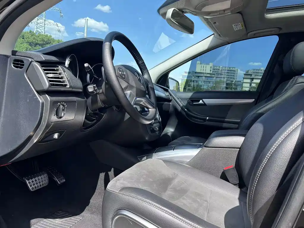 Mercedes-Benz R 2015 R 320 4MATIC Luxury