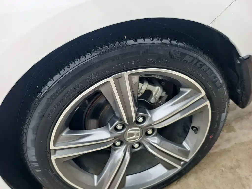 Honda Accord — миниатюра 12