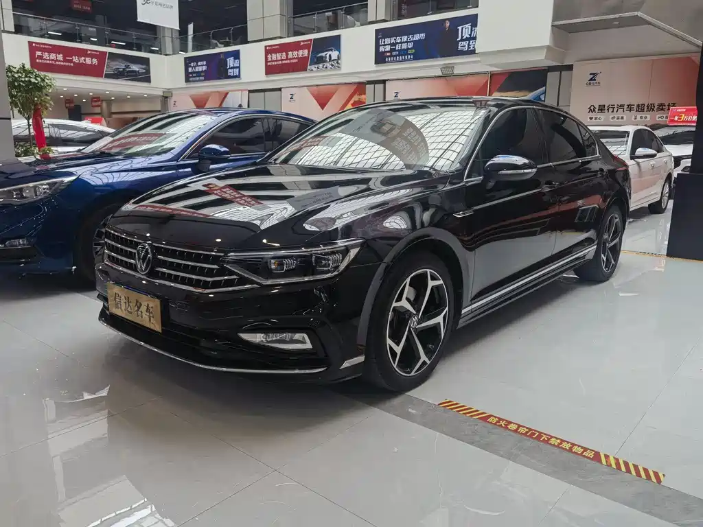 Volkswagen Magotan 2023 200 0k Units Anniversary Edition 330TSI DSG Luxury Type