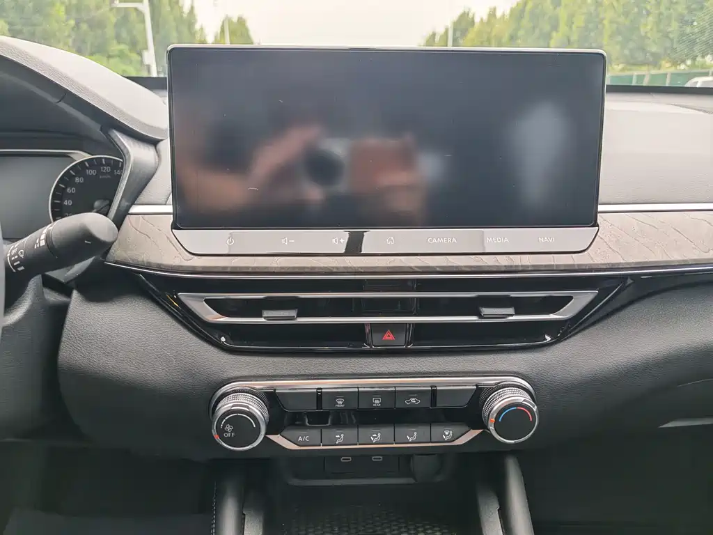 Nissan Teana — миниатюра 12