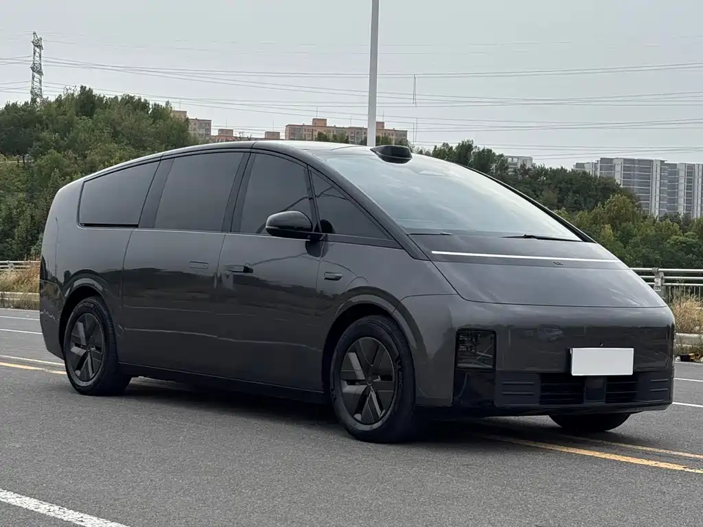 Li Auto Li MEGA — миниатюра 3