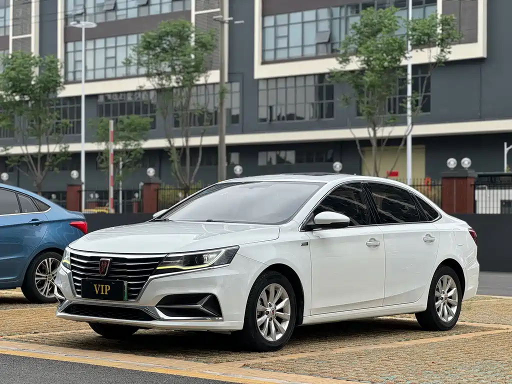 Roewe i6 New Energy 2019
