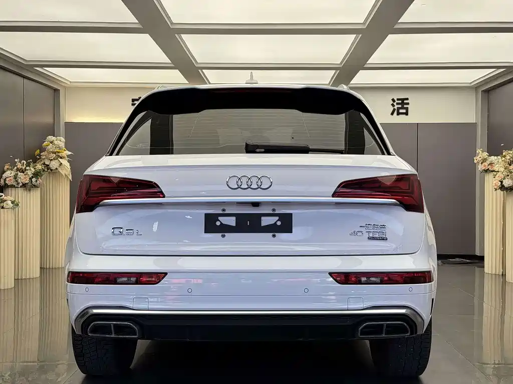 Audi Q5L — миниатюра 11