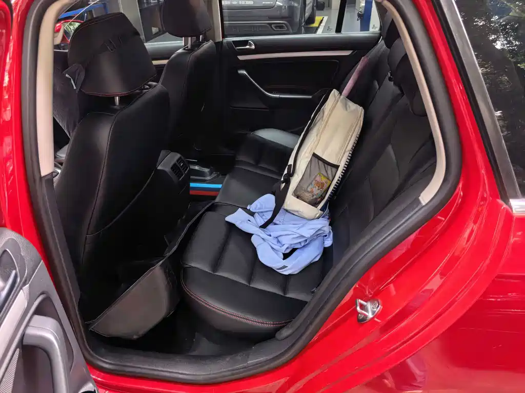 Volkswagen Golf (Import) — миниатюра 5