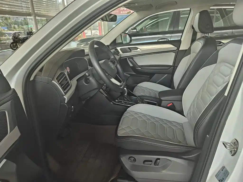 Volkswagen Tayron 2024 380TSI R-Line Pro