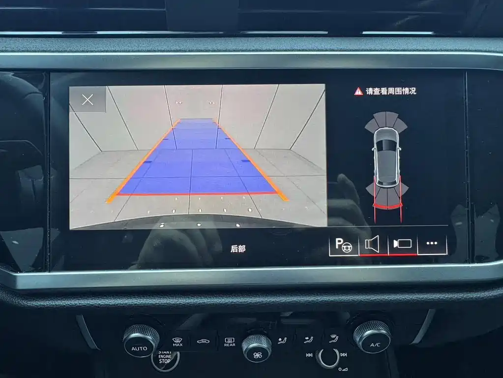 Audi Q3 — миниатюра 9