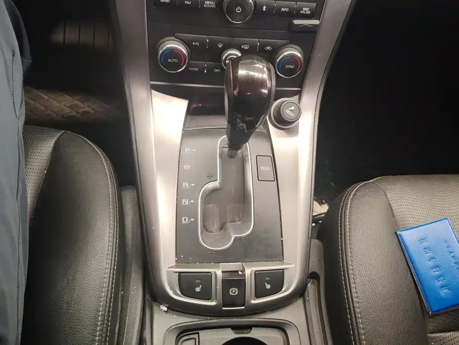 Chevrolet Captiva — миниатюра 16
