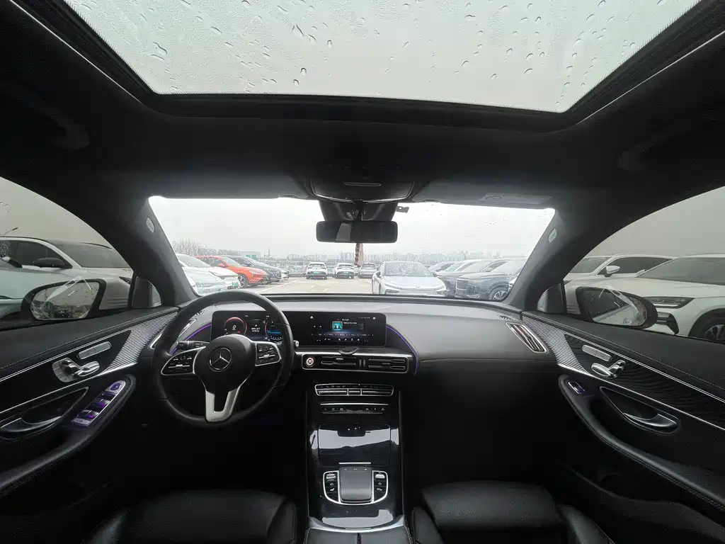 MERCEDES-BENZ EQC