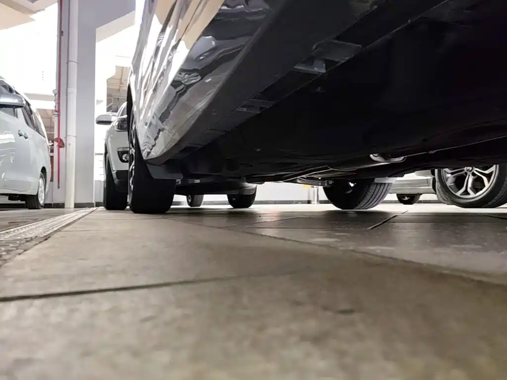 Ford Edge — миниатюра 21