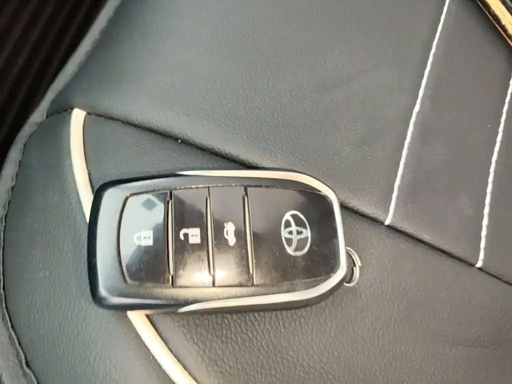 Toyota Corolla — миниатюра 9