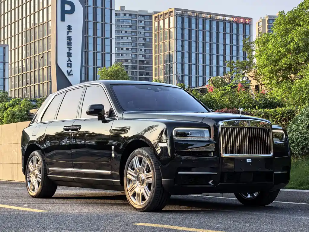 Rolls-Royce Cullinan 2018 мест
