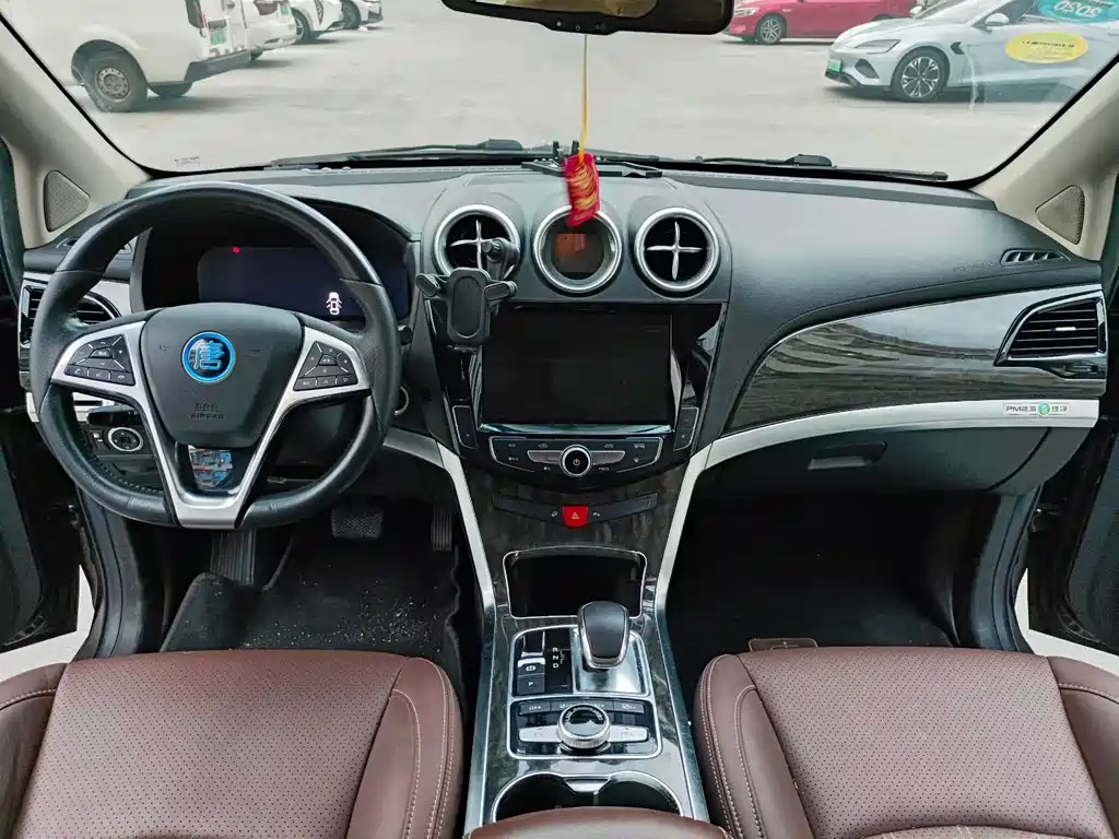 BYD Tang New Energy — миниатюра 9