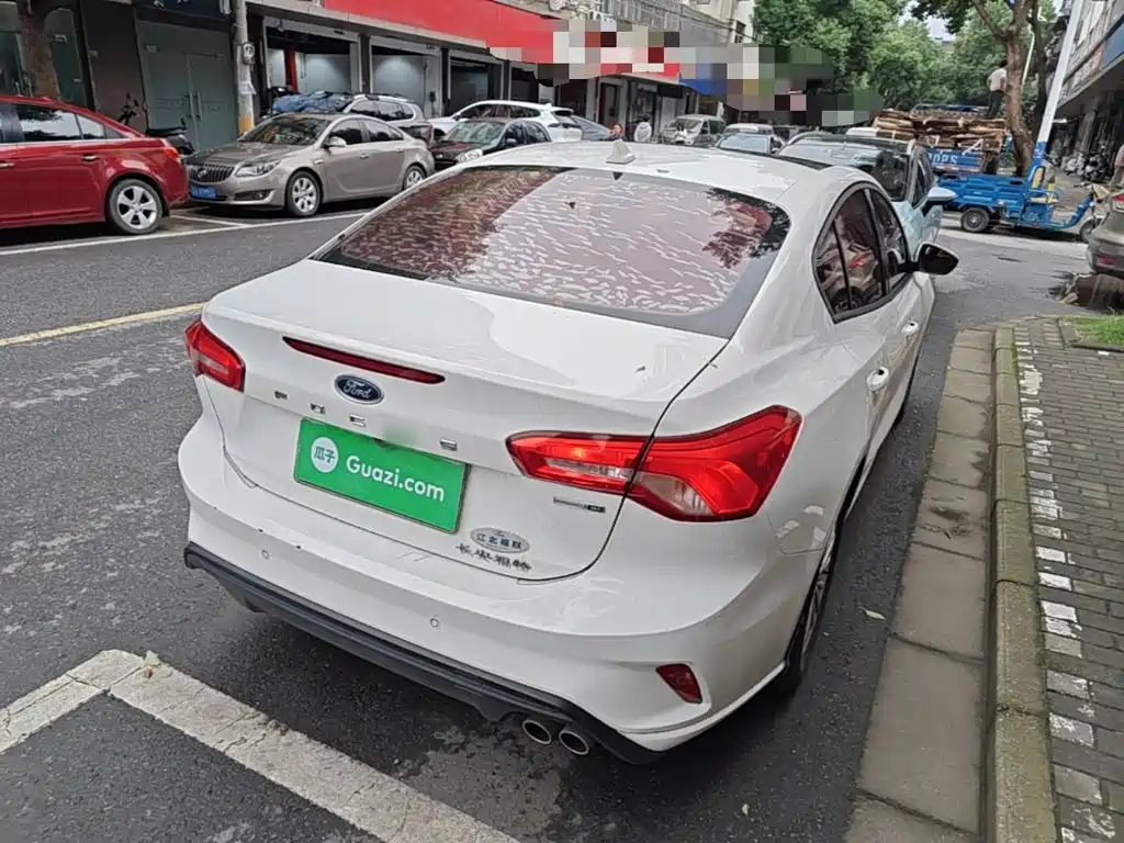 Ford Focus — миниатюра 7