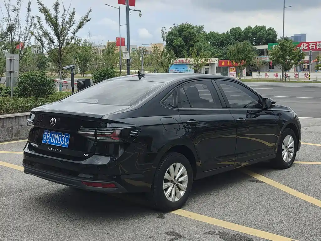 Volkswagen Lavida — миниатюра 6