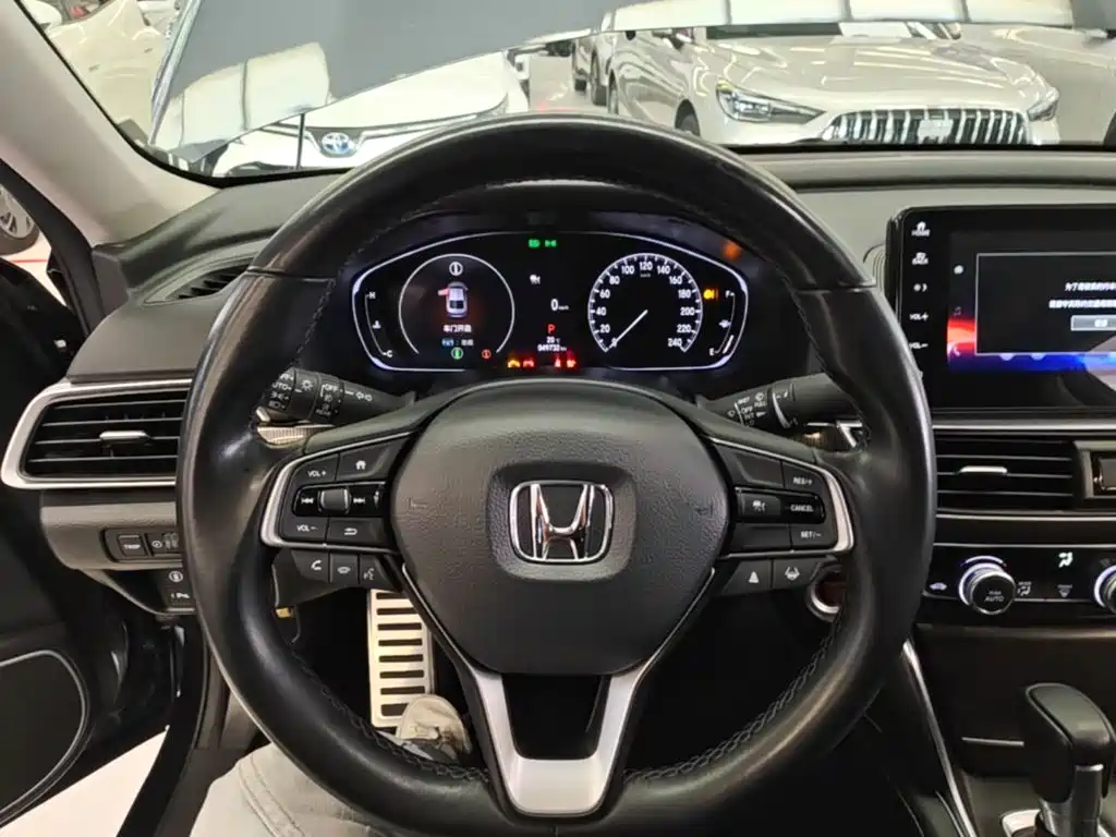 Honda Accord — миниатюра 11