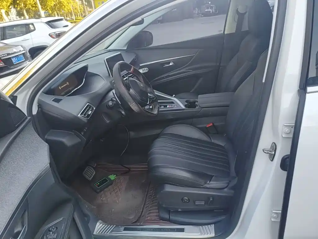 Peugeot 5008 — миниатюра 15
