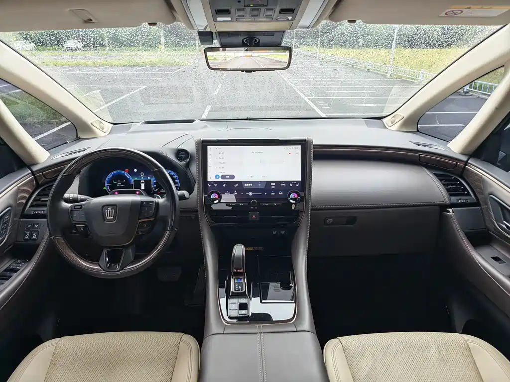 Toyota Vellfire — миниатюра 7