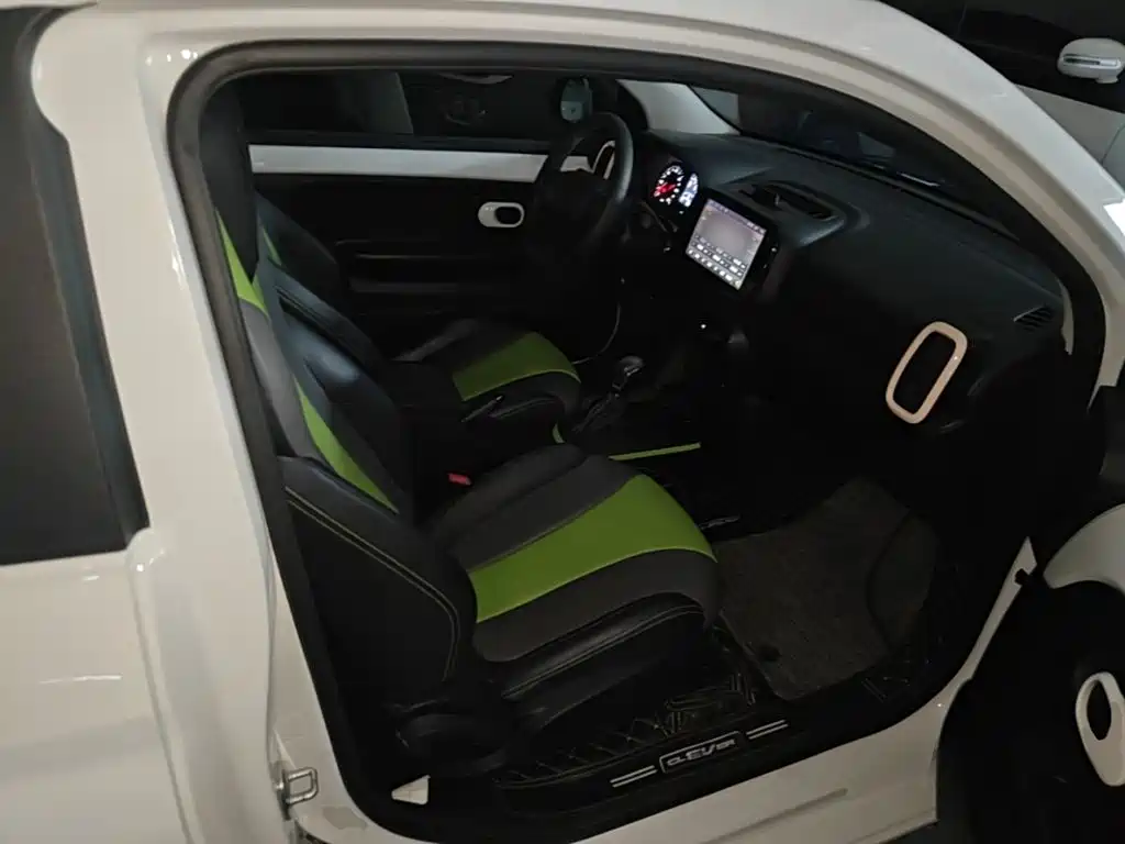 Roewe Clever — миниатюра 25