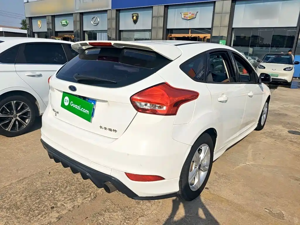 Ford Focus — миниатюра 7
