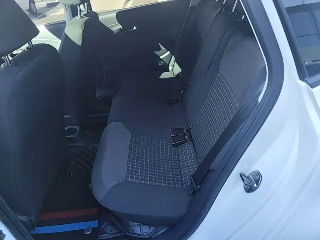 Volkswagen Polo — миниатюра 17