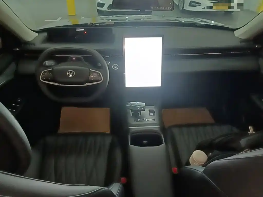 Changan Yida — миниатюра 10