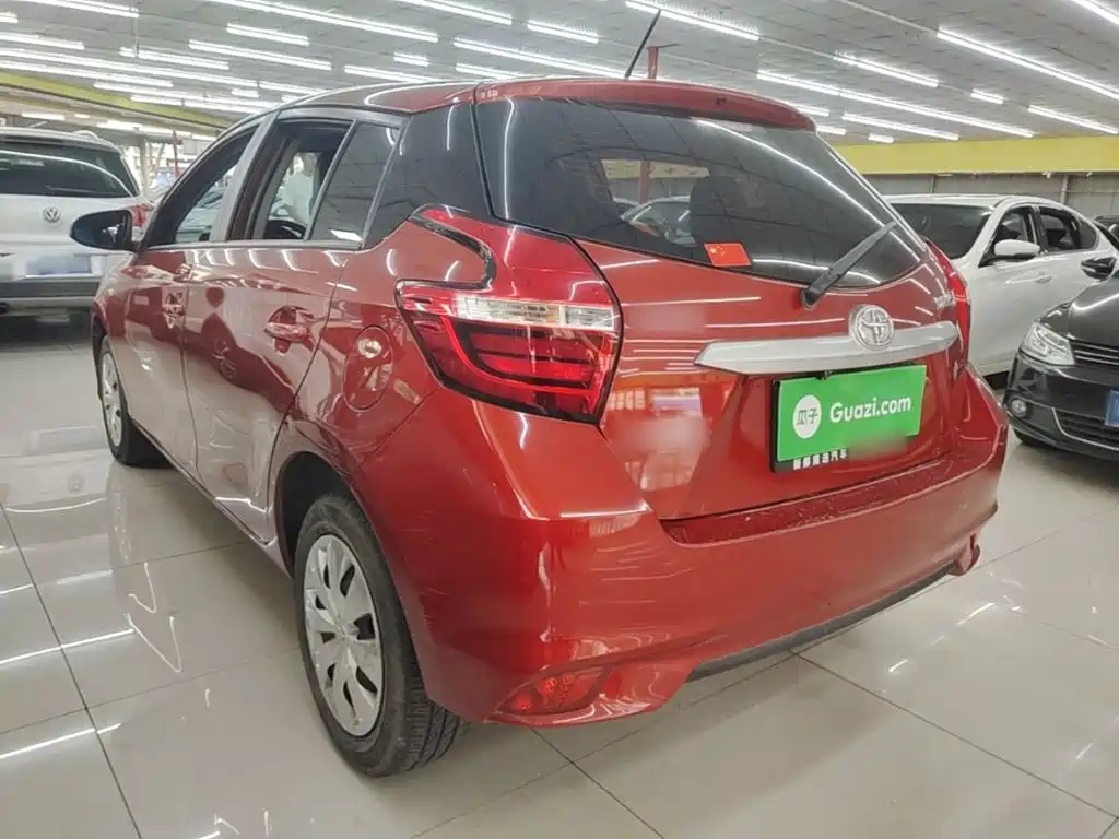 Toyota Yaris L — миниатюра 5