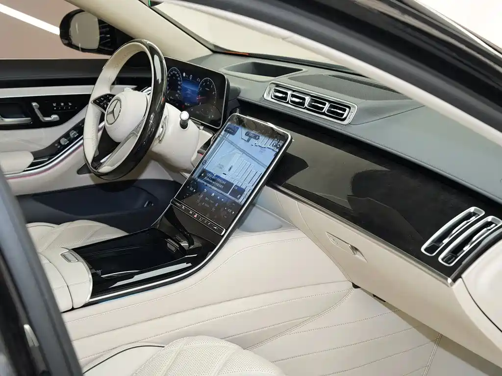 Mercedes-Benz S-Class — миниатюра 17
