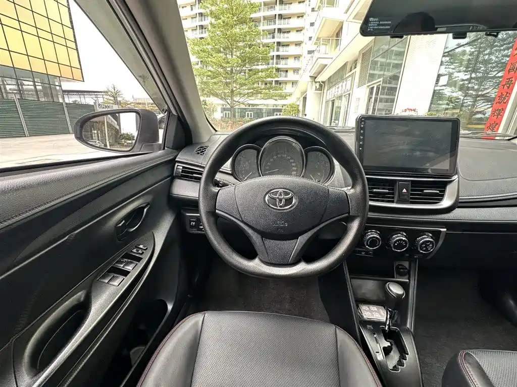 TOYOTA YARIS L ZHIXUAN