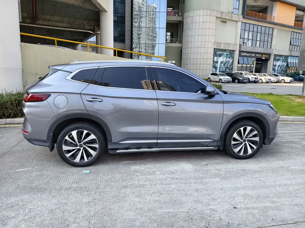 BYD PLUS New Energy — миниатюра 7