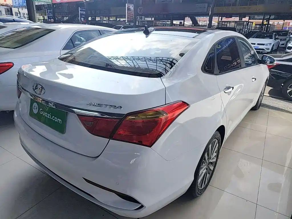 Hyundai Mistra — миниатюра 7
