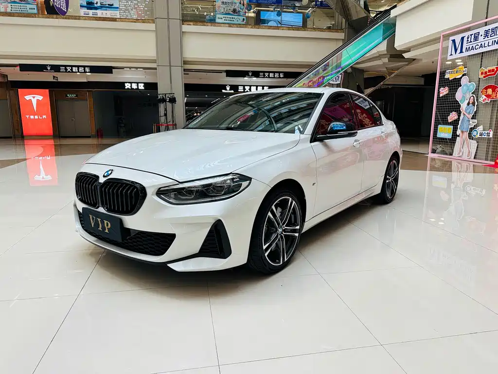 BMW 1 Series 2021