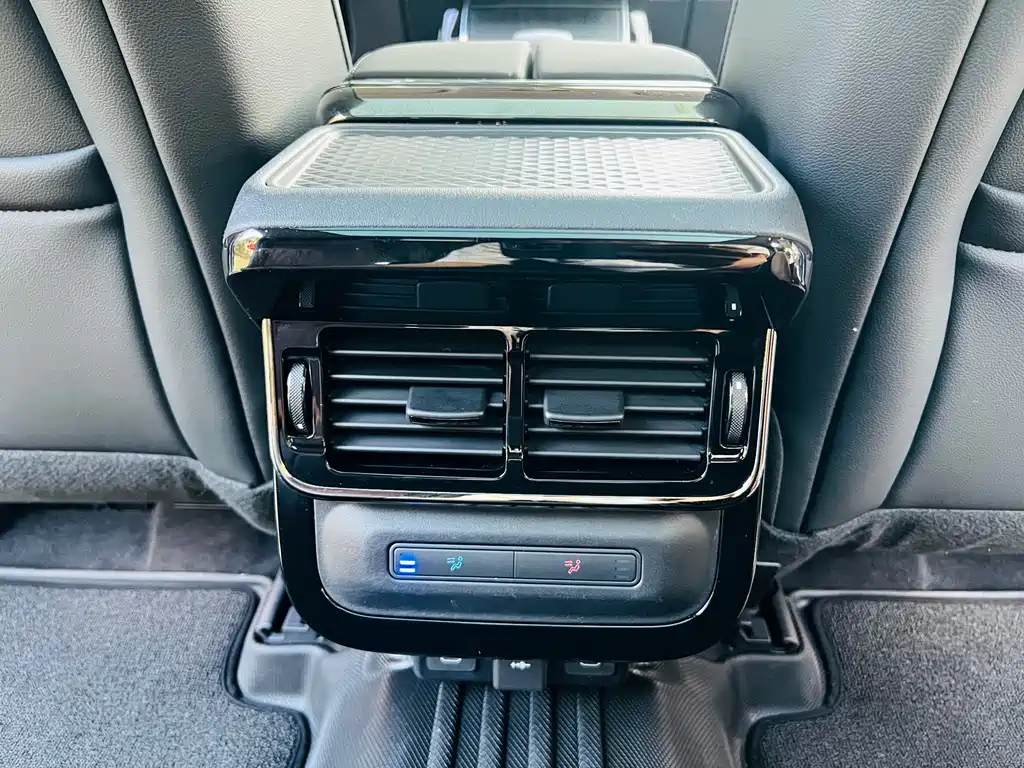 Land Rover Evoque — миниатюра 18