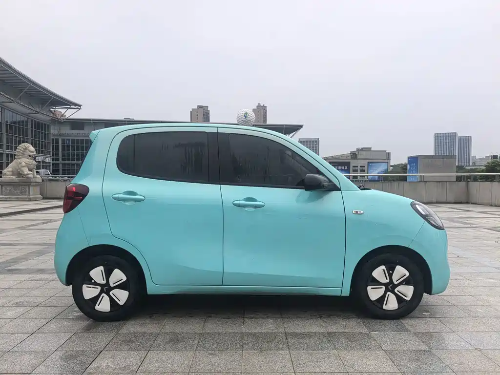Wuling MINIEV — миниатюра 4