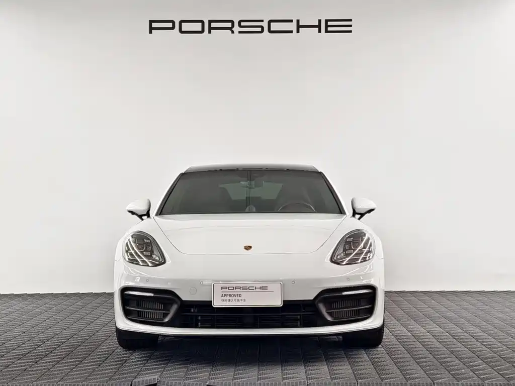 Porsche Panamera — миниатюра 2