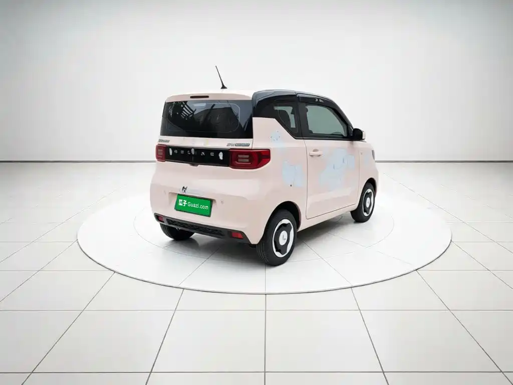Wuling MINIEV — миниатюра 4