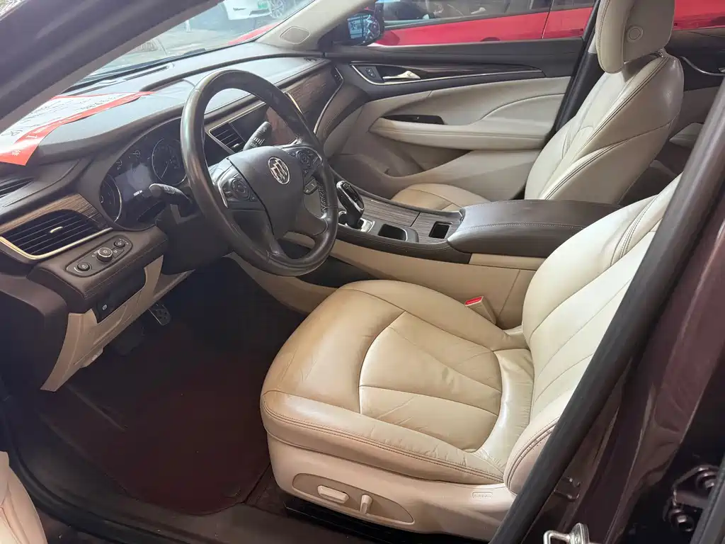 Buick LaCrosse — миниатюра 10
