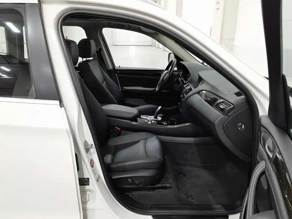 BMW X3 (Import) — миниатюра 23