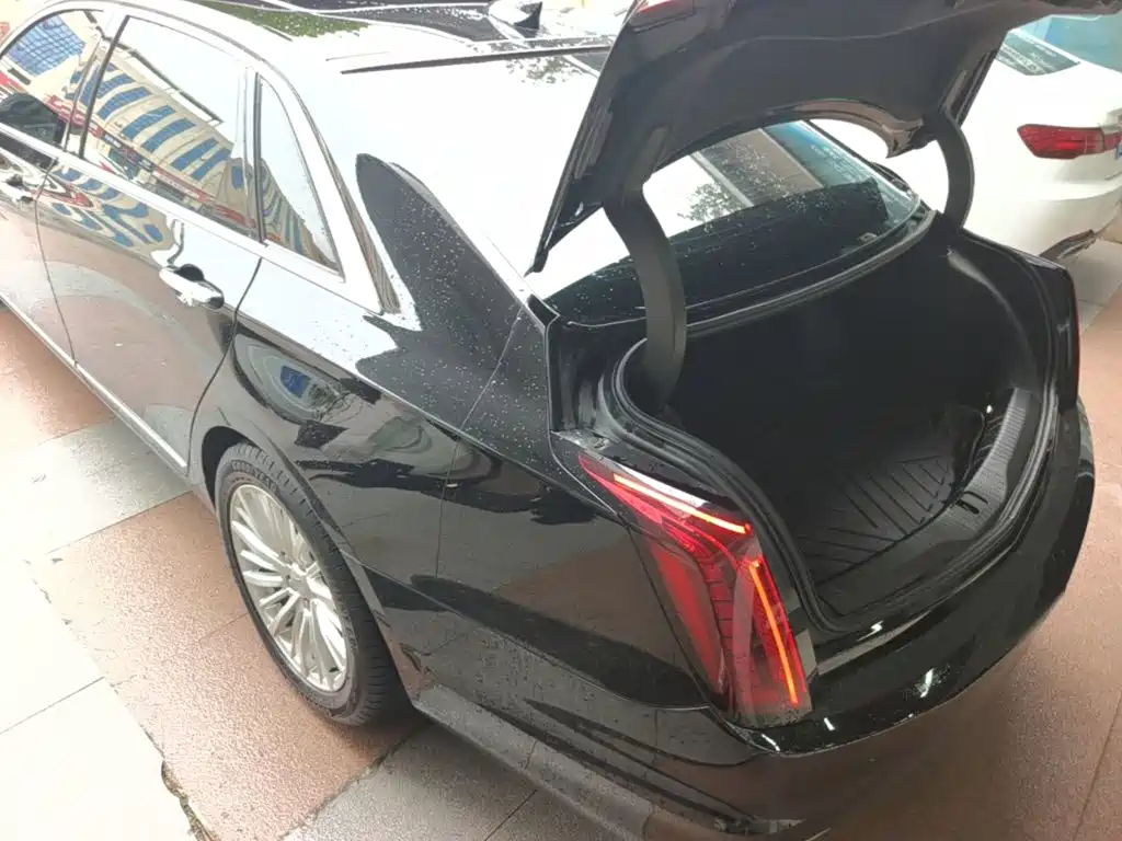 Cadillac CT6 — миниатюра 5